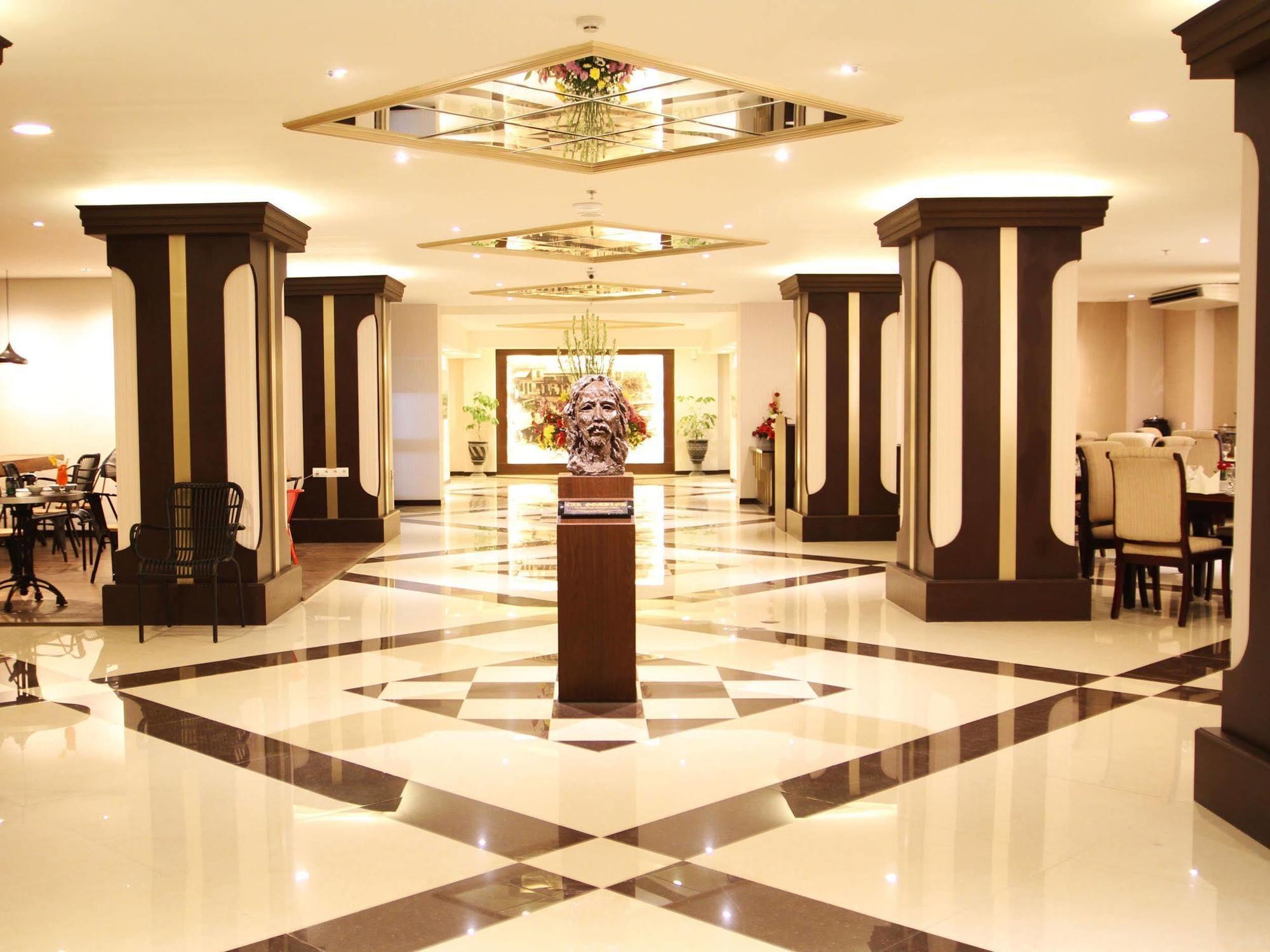 Varna Culture Soerabaia 3*